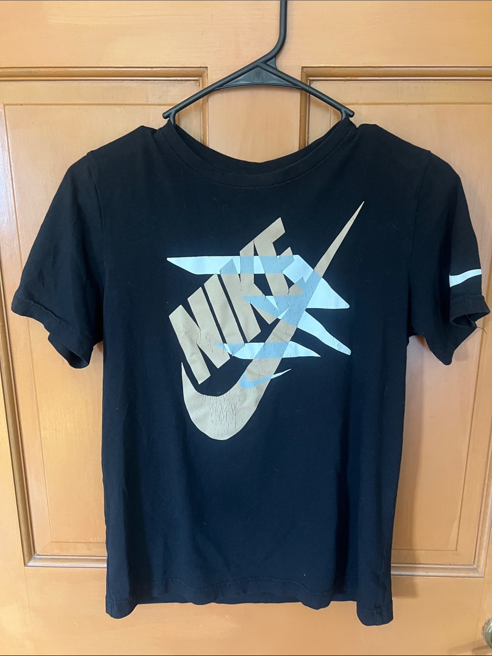 Nike Black Short-Sleeve Tee with Silver Graphic